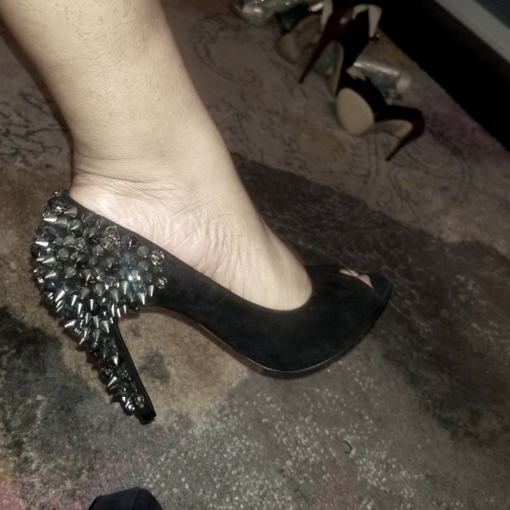 Sam Edelman spiked peep toe heels
